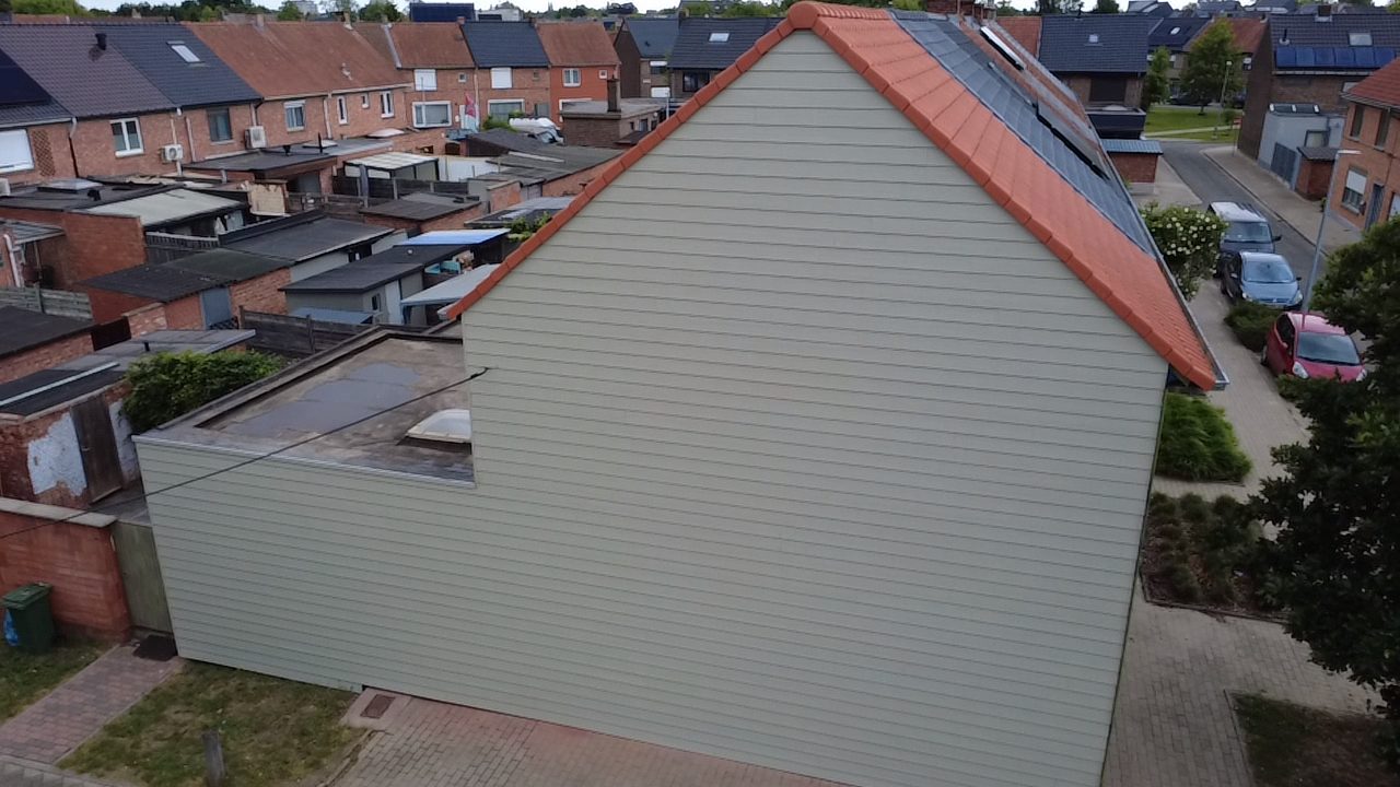 Gevelbekleding met Cedral sidings in theegroen